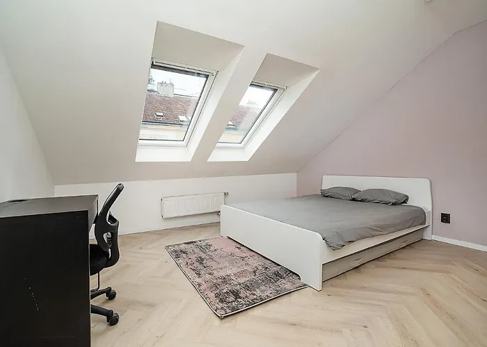 Big 4-bedroom Flat, Terrace With Great Vitkov View Apartmán *